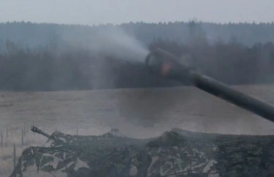 ΝΑΤΟ: Έτσι συντονίζει τις βολές με πραγματικά πυρά 29 διαφορετικών κρατών (βίντεο)